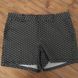 Elle Shorts - Black and white shorts Elle Shorts - Black and white shorts